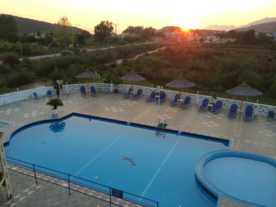 Aparthotel Gogas Palace Ammoudia Exterior foto