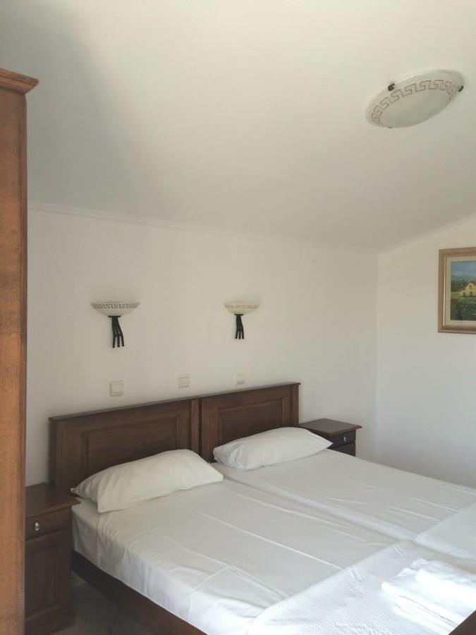 Aparthotel Gogas Palace Ammoudia Exterior foto